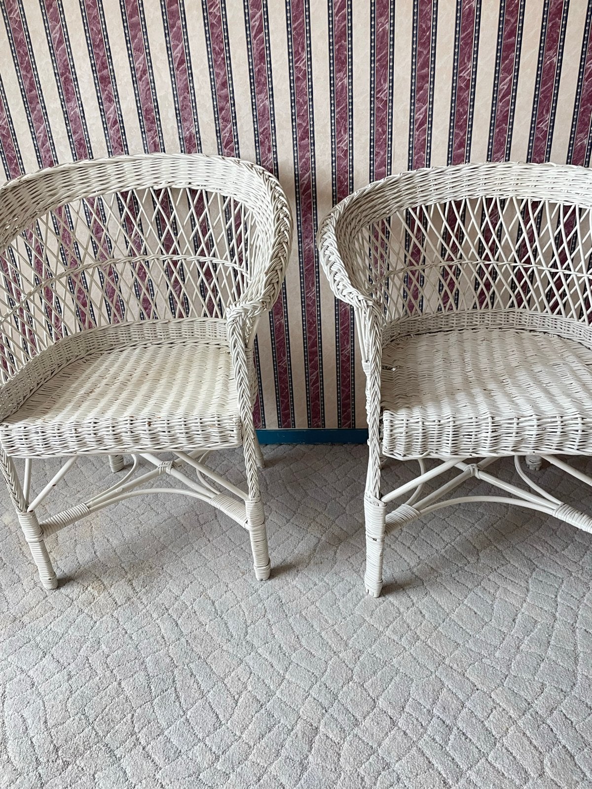 Twee rieten stoelen, Huis en Inrichting, Stoelen, Gebruikt, Twee, Riet of Rotan, Wit, Ophalen
