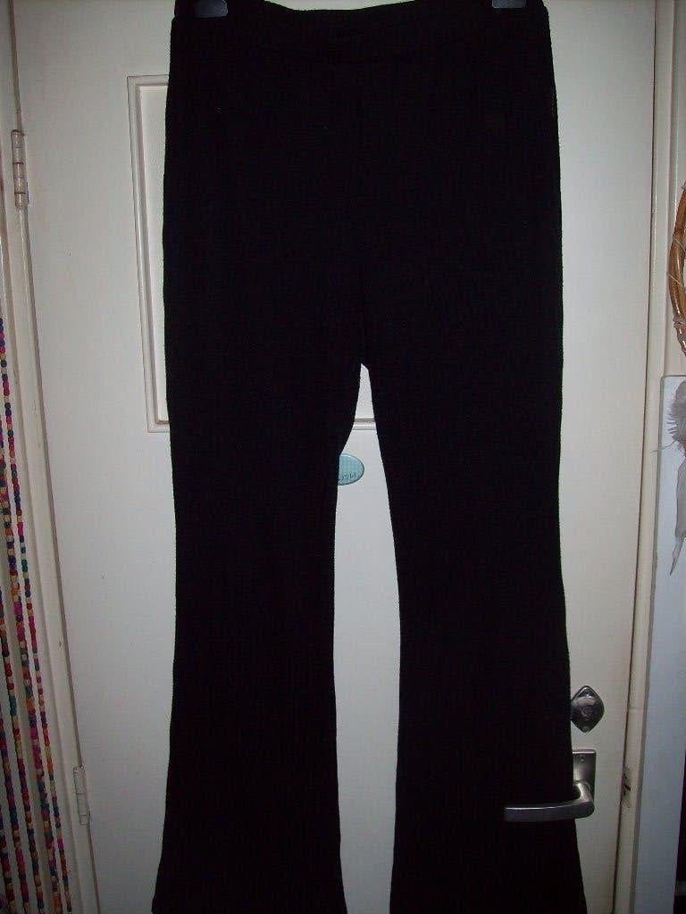 Legging/broek  geribbeld zwart flared L 42/44 Shein, Zwart, Maat 42/44 (L), Ophalen of Verzenden, Zo goed als nieuw