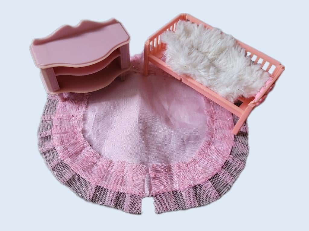 Roze babymeubels voor bij Barbie ~ SJ4025, Kinderen en Baby's, Ophalen of Verzenden, Gebruikt, Overige typen