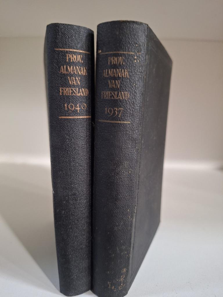 2 Provinciale Almanakken Friesland 1937 & 1940, leer, Boeken, Geschiedenis | Vaderland, Ophalen of Verzenden, 20e eeuw of later