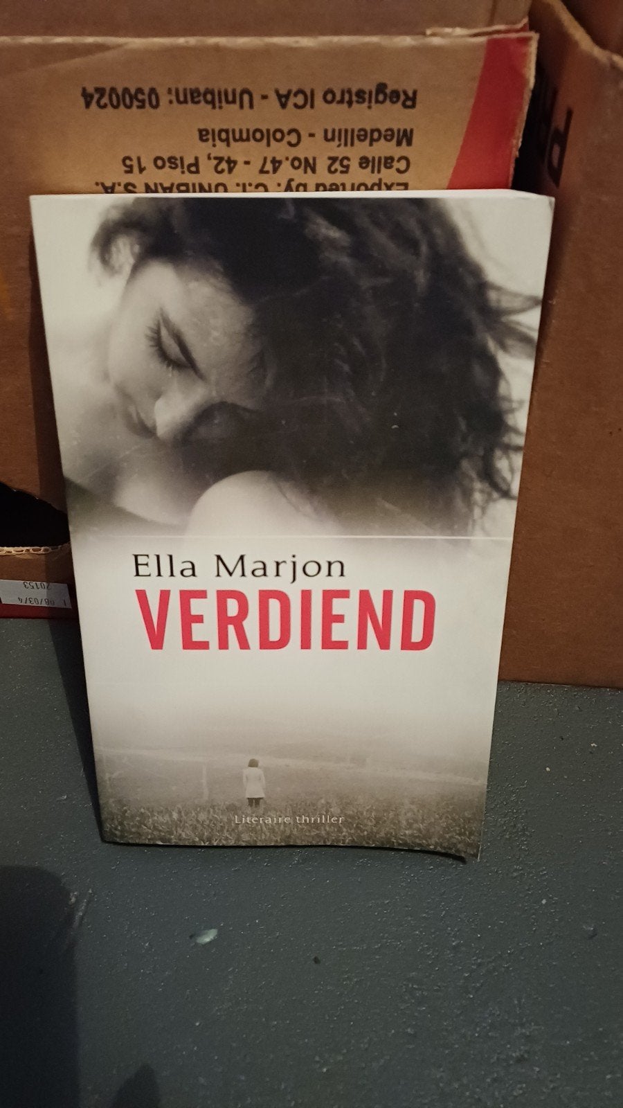 Verdiend - Ella Marjon (Literaire thriller), Ophalen of Verzenden, Zo goed als nieuw, Ella Marjon