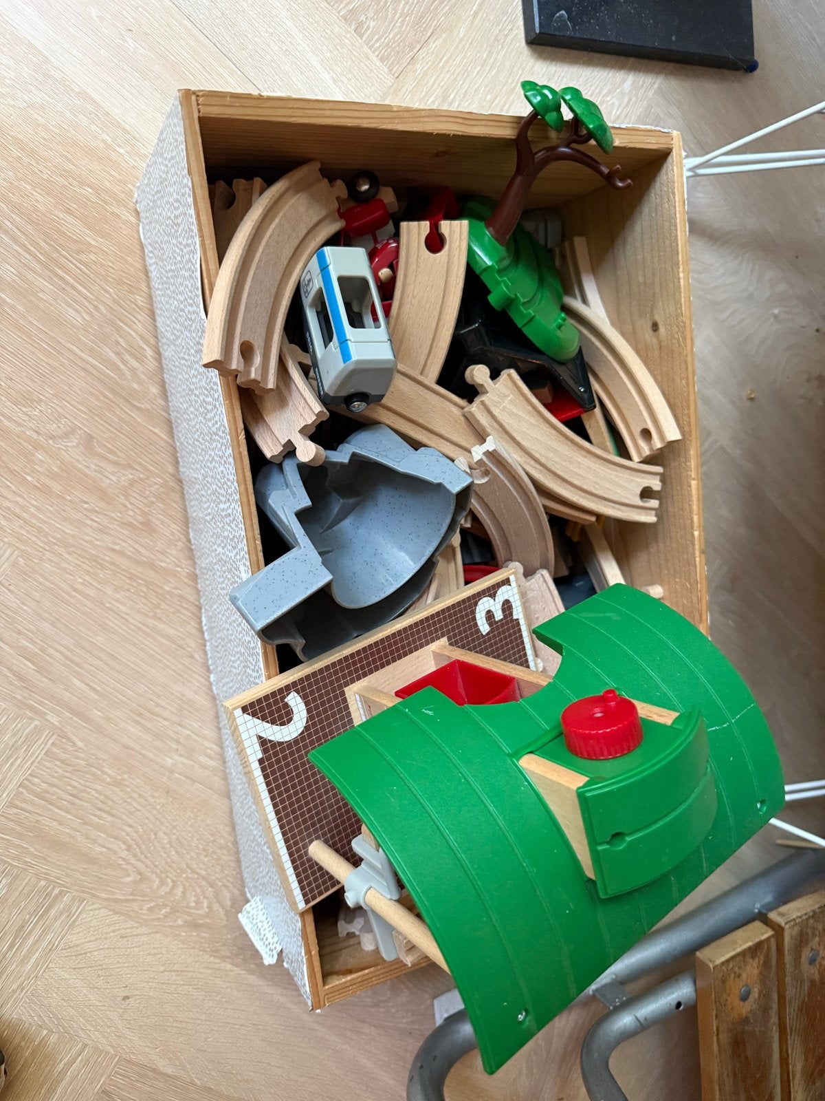 Grote Brio Trein Verzameling met Treinstellen en Poppetjes, Ophalen of Verzenden, Zo goed als nieuw, Overige typen
