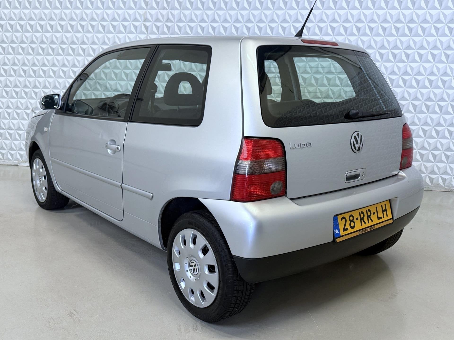 Volkswagen Lupo 1.4 Turijn *EERLIJKE AUTO* 116.000km (2005), Auto's, Volkswagen, Voorwielaandrijving, 450 kg, Gebruikt, 31 €/maand