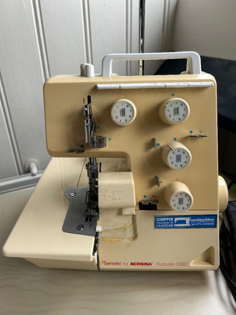 Bernina FunLock 006D, Ophalen, Gebruikt, Lockmachine, Bernina