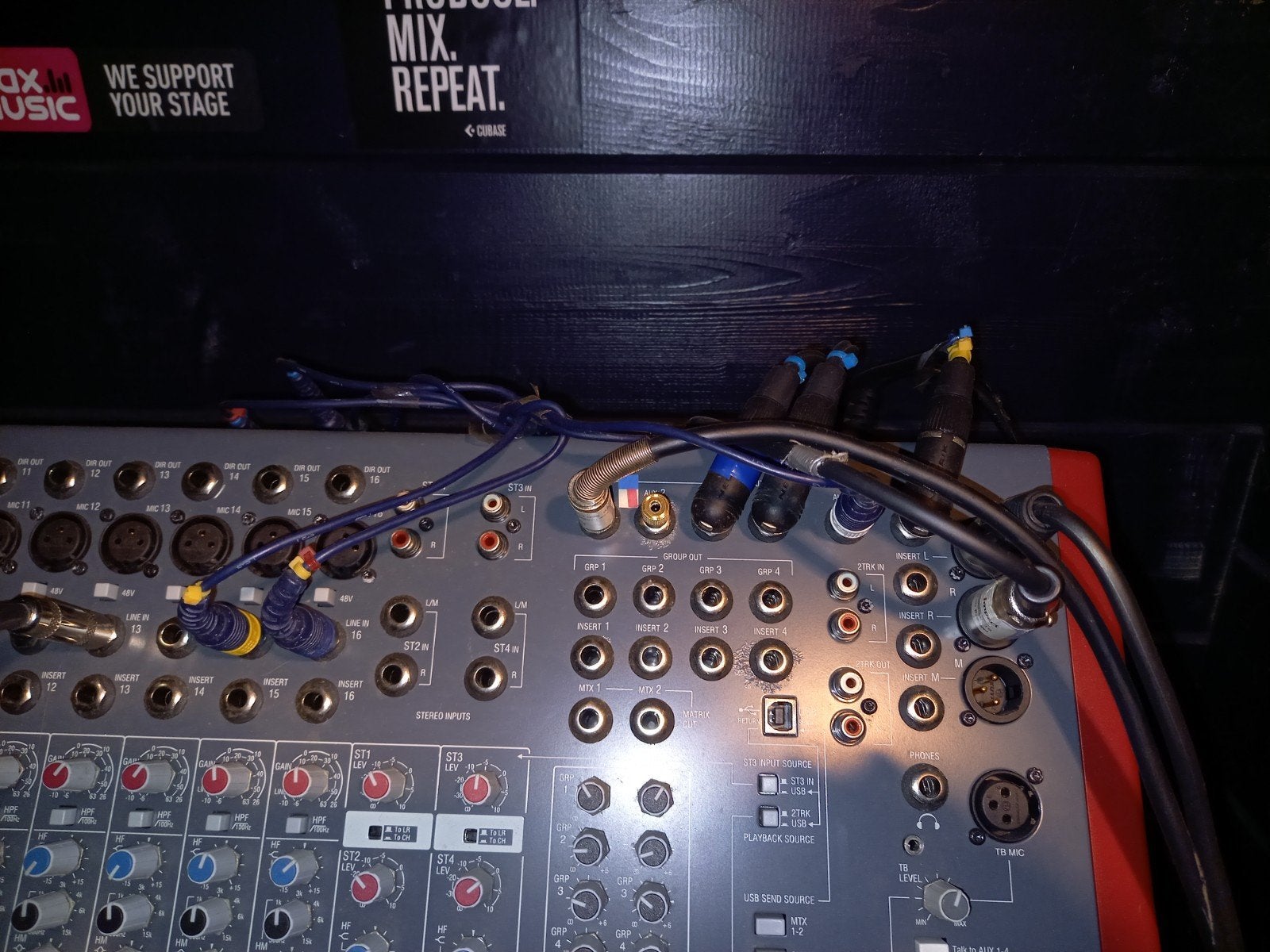Complete PA-set: Mengpaneel, versterker, speakers en meer, Ophalen, Gebruikt, 10 tot 20 kanalen, Microfooningang