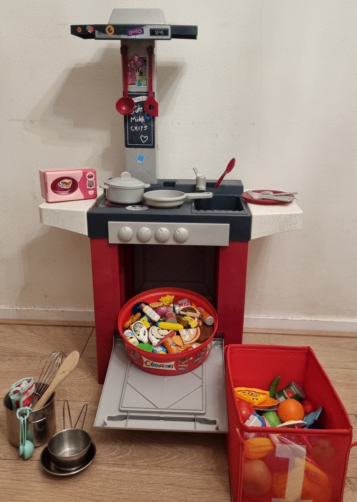 Grote speelgoedkeuken met accessoires en speelgoedeten, Ophalen, Gebruikt, Jongen of Meisje