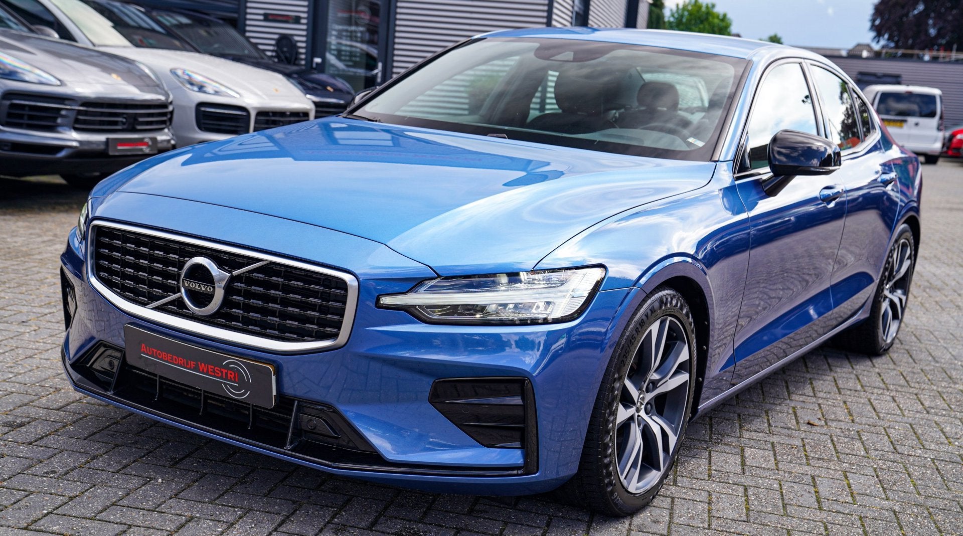 Volvo S60 2.0 T4 R-Design | Luxe R-design stoelen | Trekhaak, Auto's, Volvo, 15 km/l, 1969 cc, S60, Bedrijf