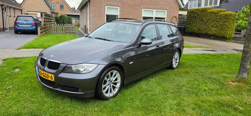 BMW 320 I Touring 125KW. (Lees goed omschrijving), Achterwielaandrijving, 1995 cc, 4 cilinders, Origineel Nederlands