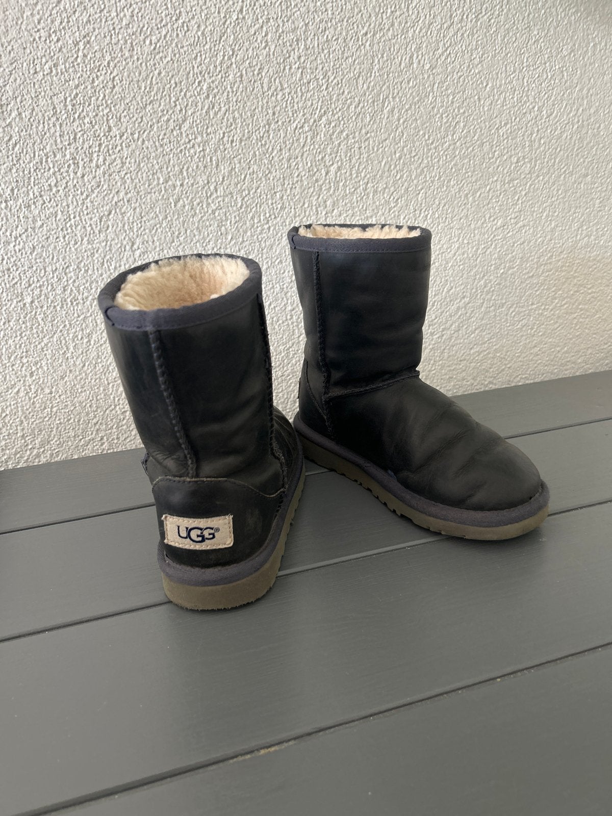 Uggs maat 30, weinig gebruikt, Ophalen of Verzenden, Zo goed als nieuw
