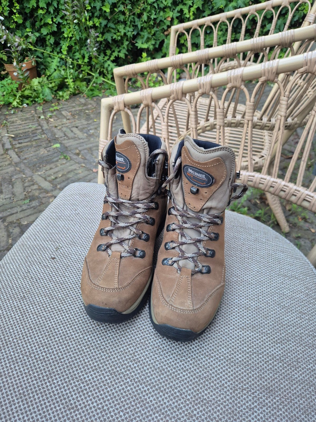 Meindl wandelschoenen dames maat 41, Ophalen of Verzenden, Zo goed als nieuw, Schoenen