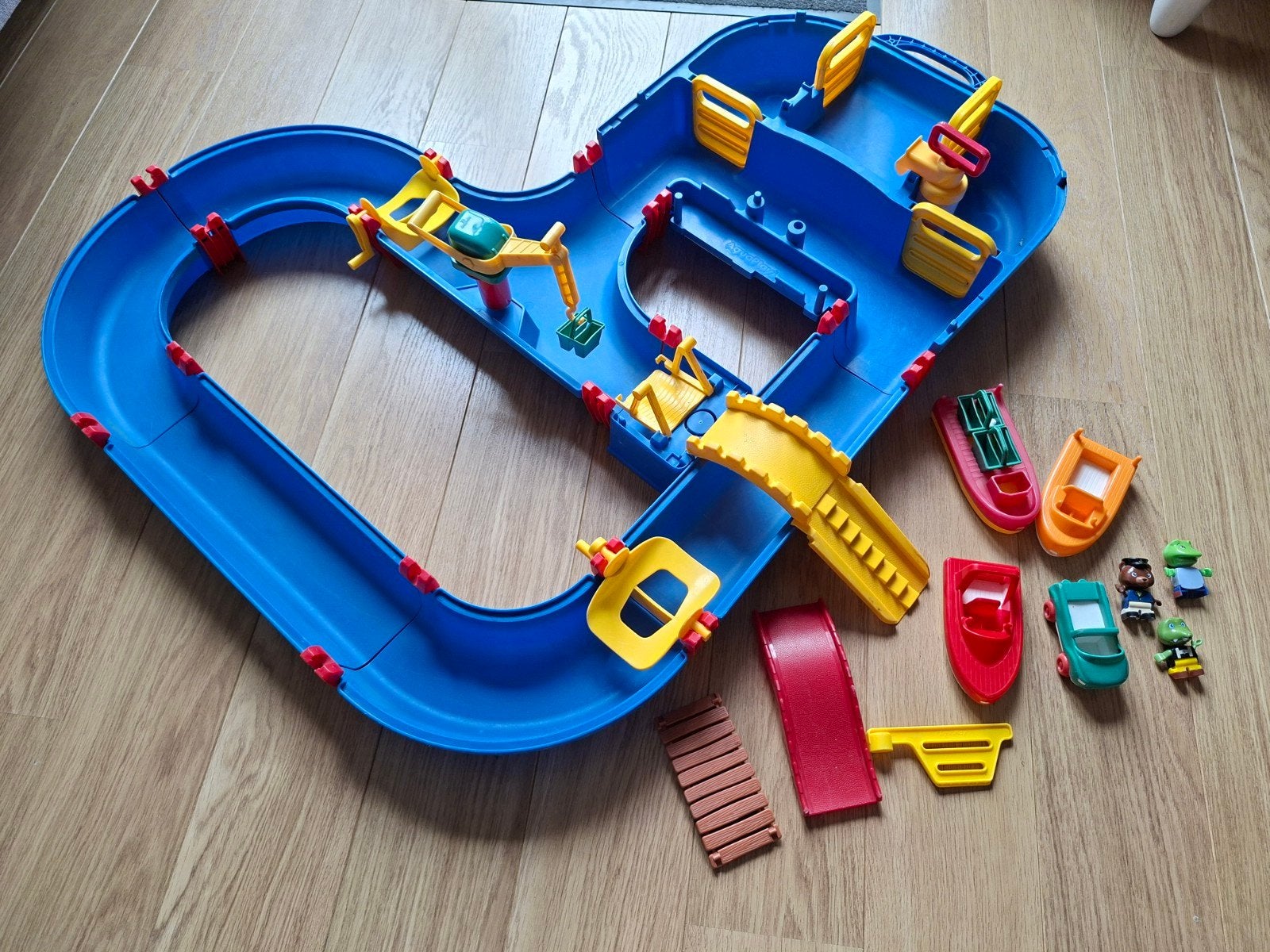 aquaplay waterbaan mega bridge set 1528, Ophalen, Gebruikt, Overige typen, Met wieltjes