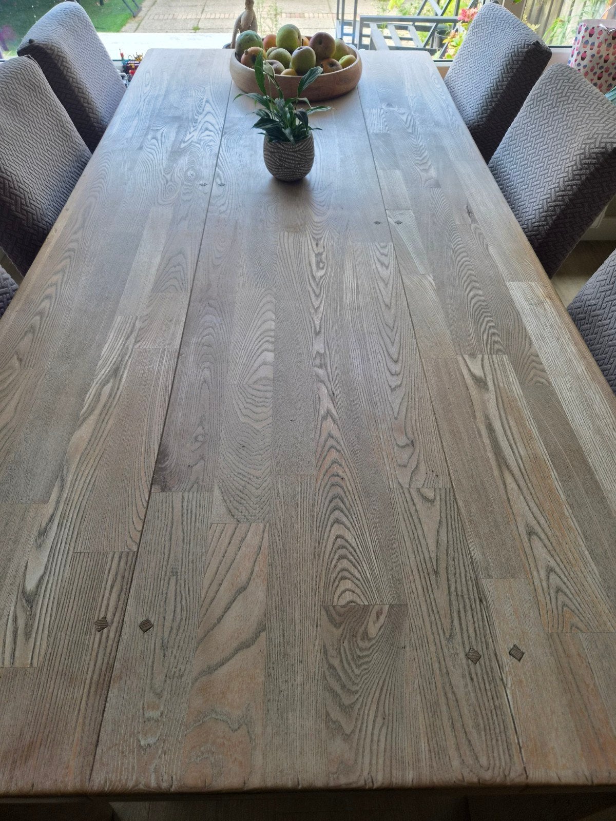 Foto 2 van Massief eiken eettafel 200x90 cm - Henders en Hazel