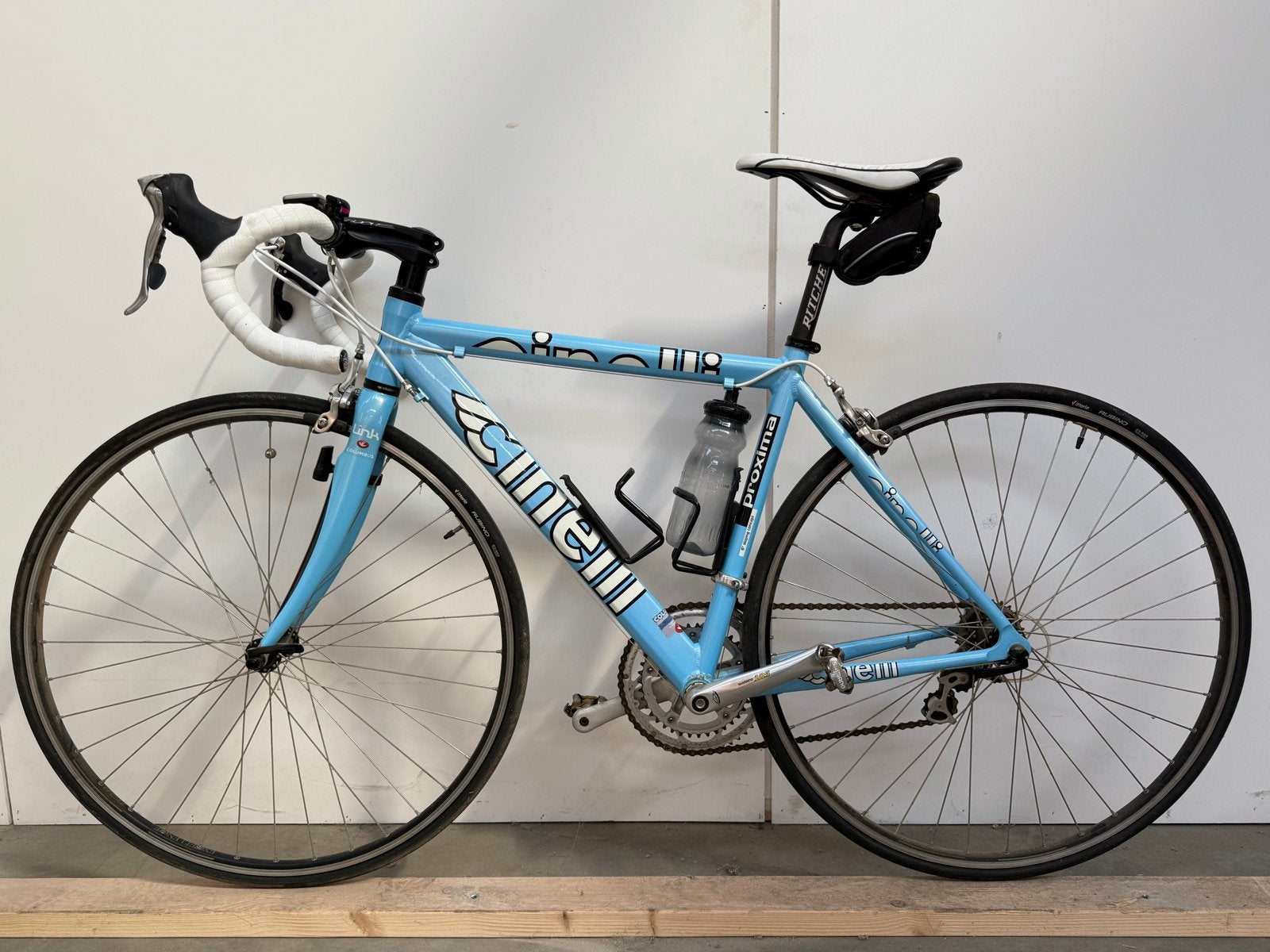 Cinelli Proxima Racefiets - Shimano 105 - Lichtblauw, 28 inch, Gebruikt, Aluminium, 15 tot 20 versnellingen