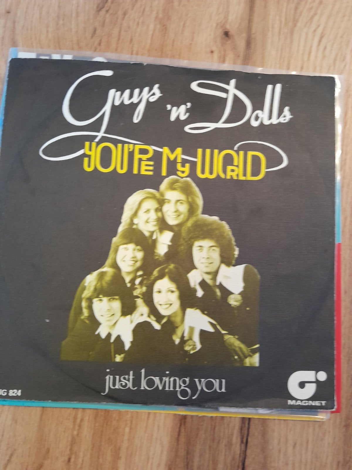 guys ,n, dolls 7inch you,re my world, Cd's en Dvd's, Ophalen of Verzenden, Zo goed als nieuw, Pop
