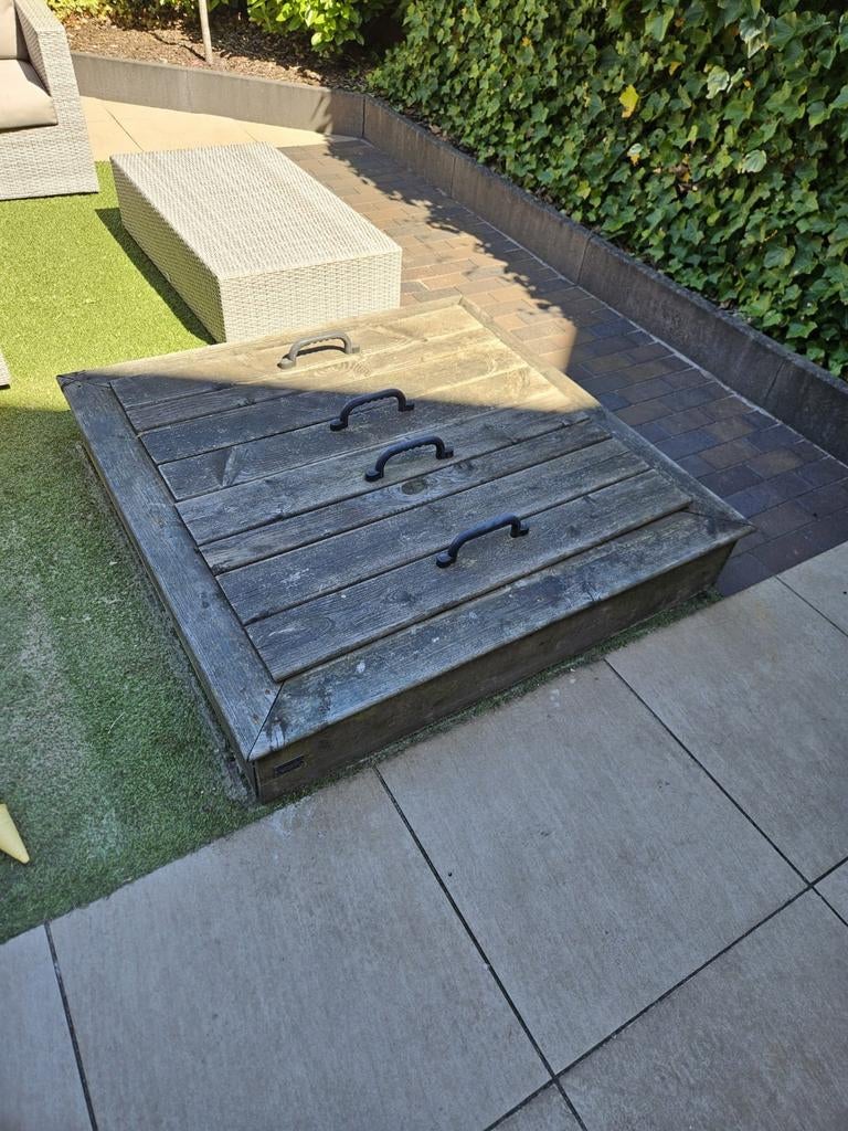 Houten zandbak met 2 deksels en handgrepen incl. Worteldoek, Ophalen