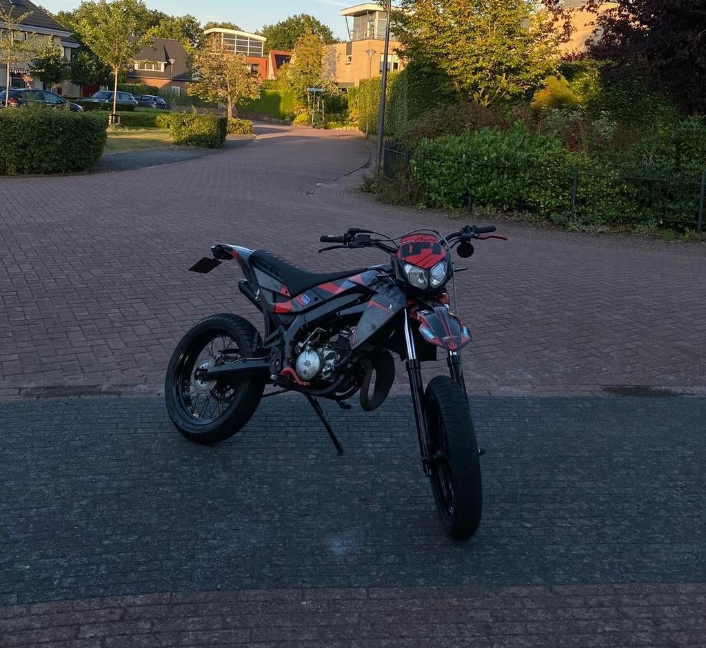 Aprilia sx50 schakelbrommer, Overige merken, 6 versnellingen, Ophalen of Verzenden, Zo goed als nieuw