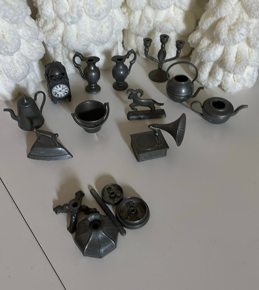 Set tin diverse soorten oa kan klok kandelaar platenspeler, Ophalen