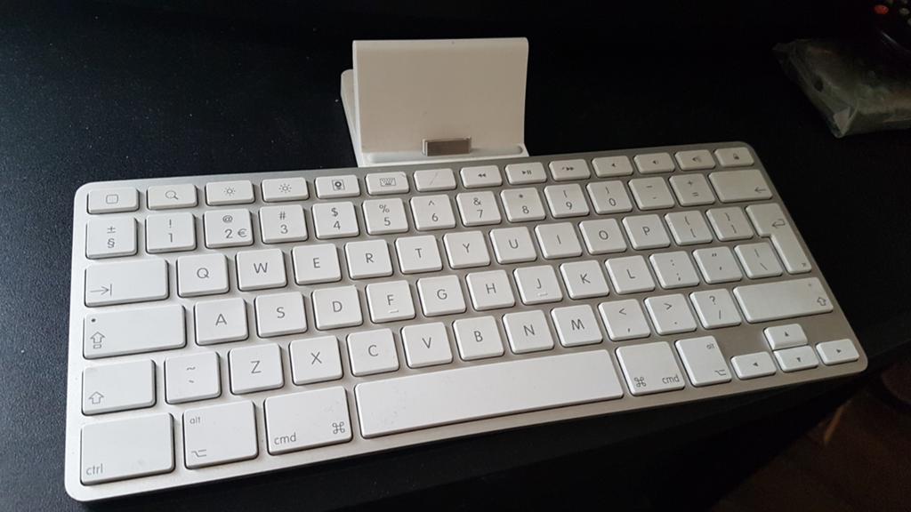 Appel toetsbord  voor ipad, Computers en Software, Toetsenborden, Ophalen, Zo goed als nieuw, Qwerty, APPLE