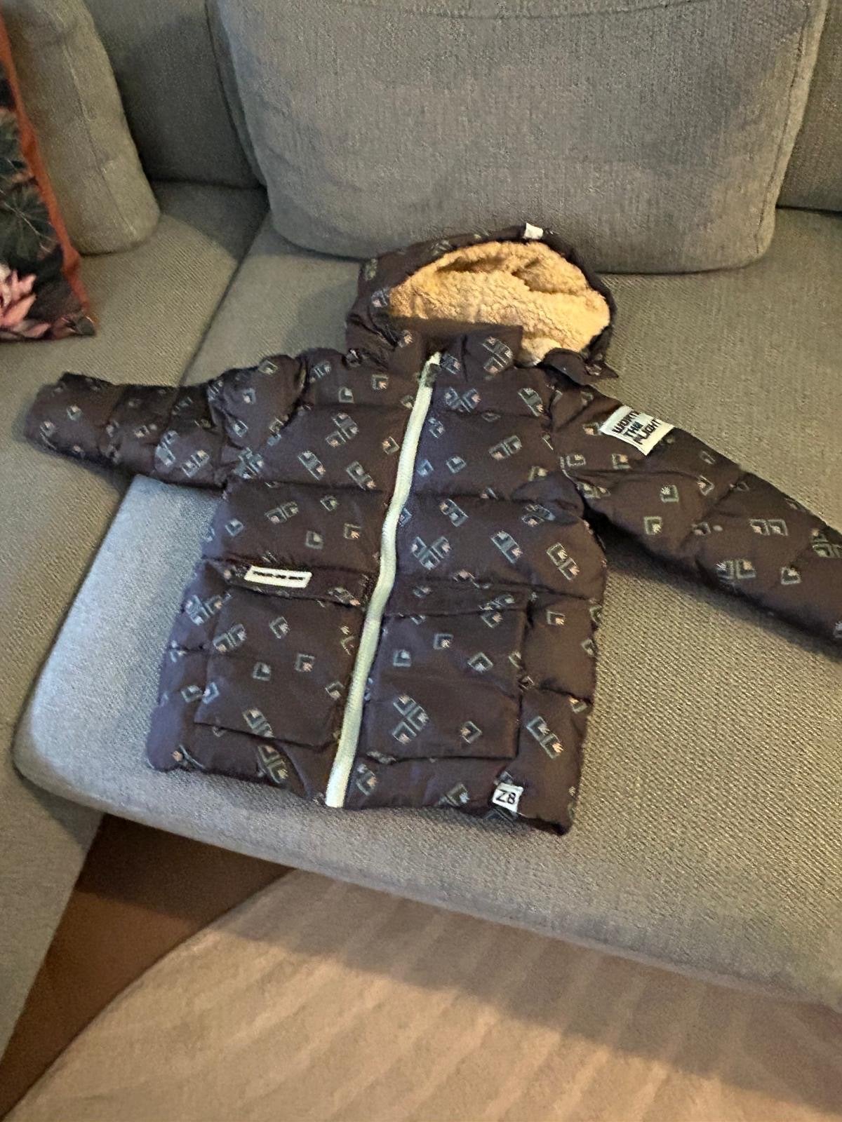 Twee warme kinderwinterjassen (maat 92), Ophalen, Zo goed als nieuw, Jongen of Meisje