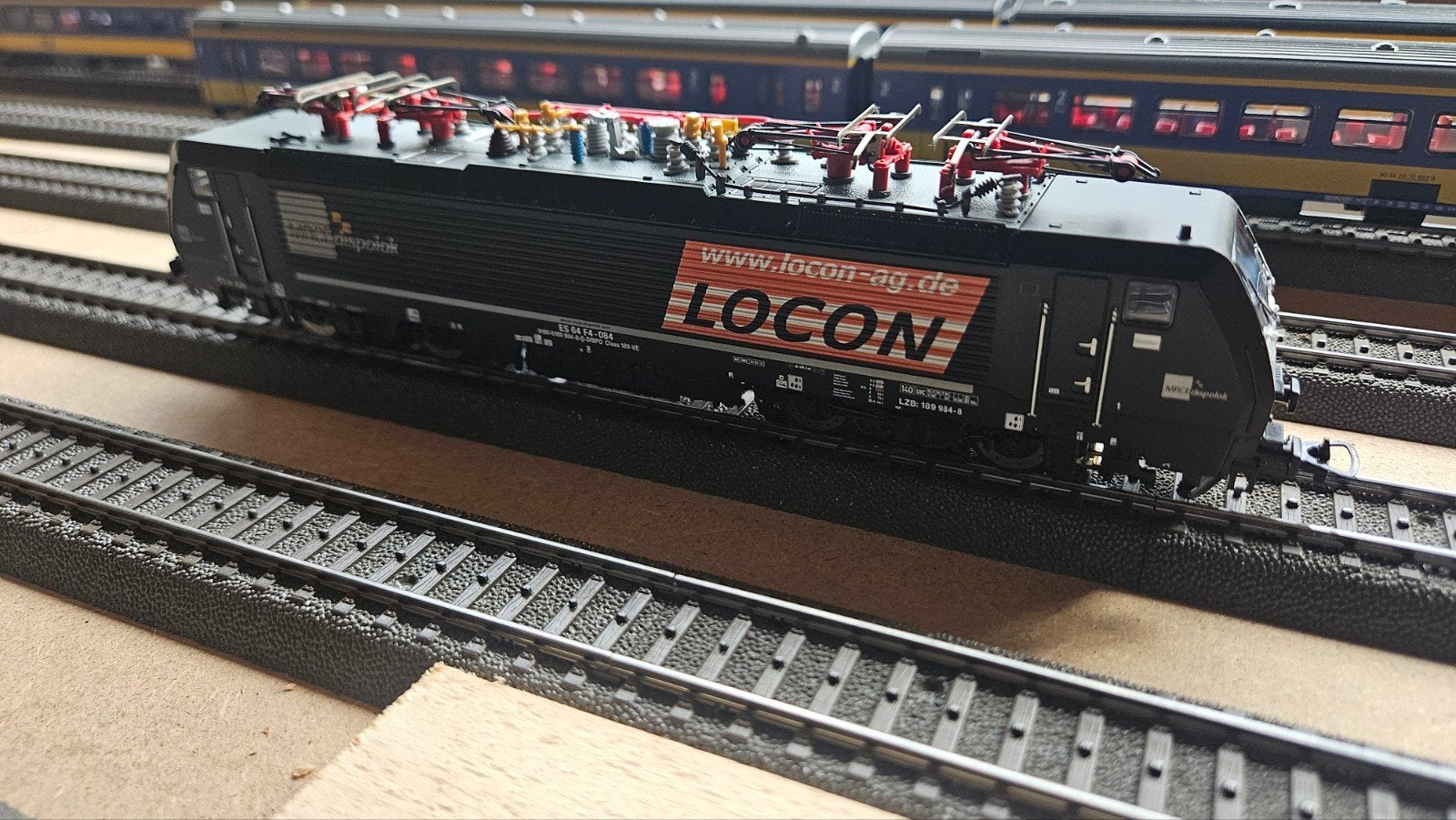 Piko Locomotief Locon 189 820 H0 voor Marklin digitaal., Wisselstroom, Locomotief, Zo goed als nieuw, Piko