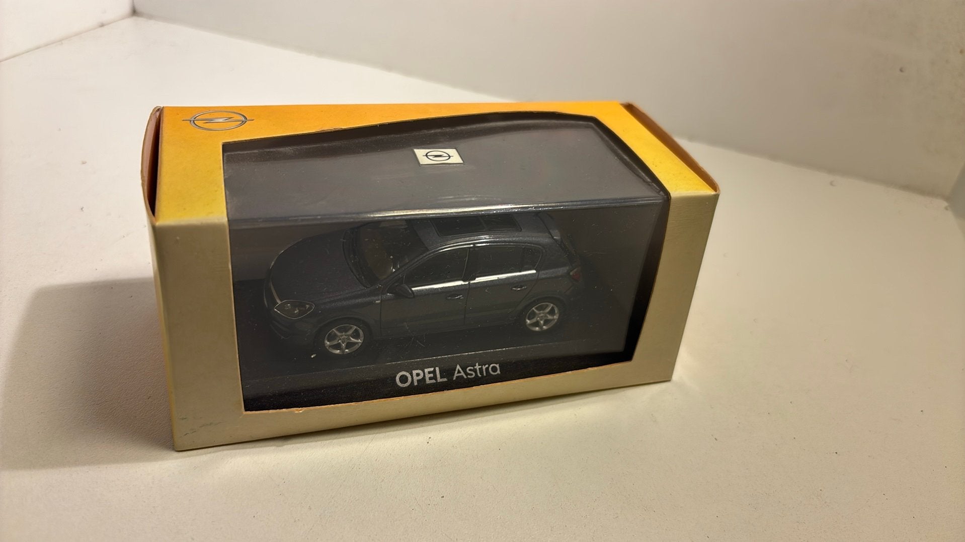 Opel astra minichamps 1.43, Auto, Ophalen of Verzenden, MiniChamps, A