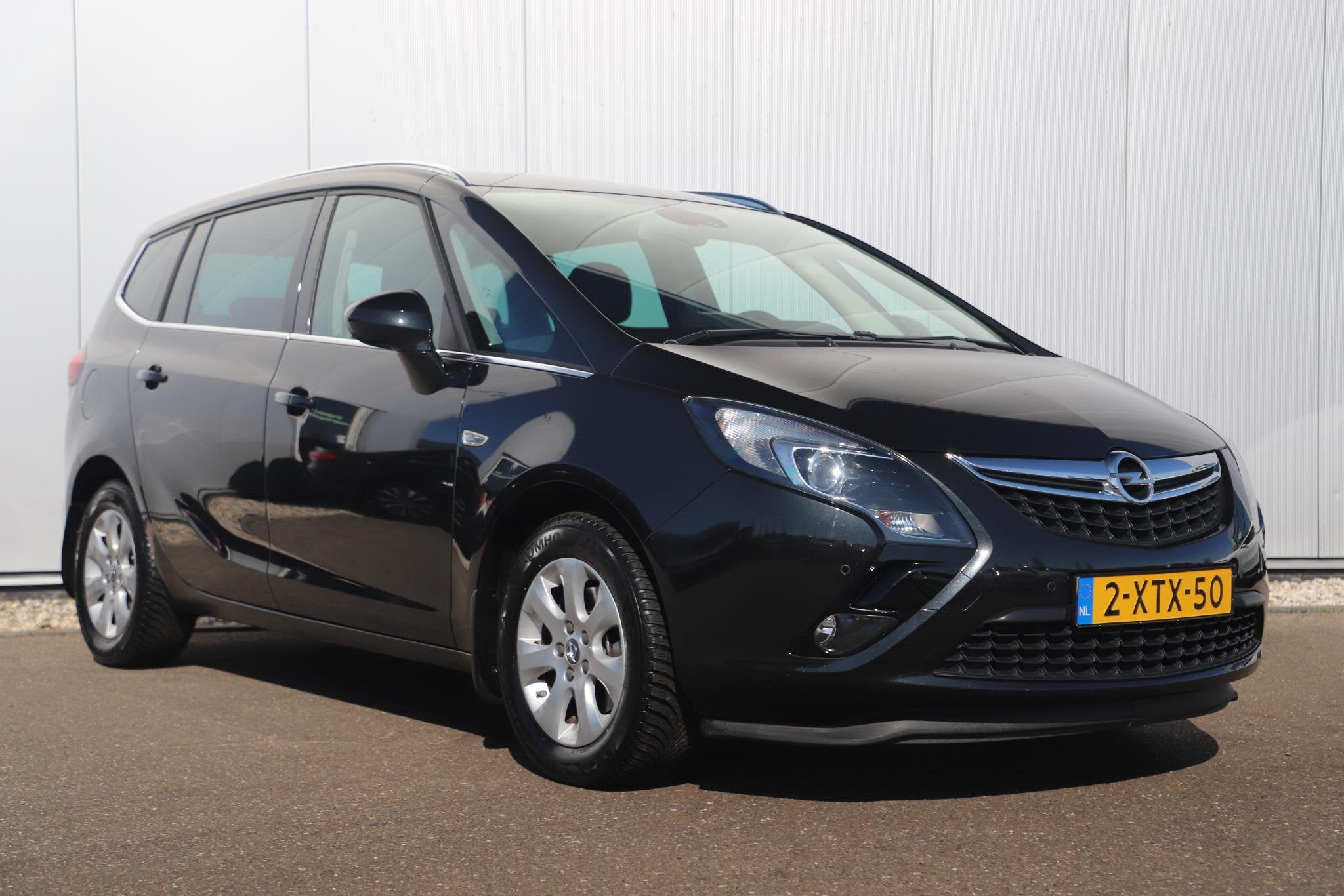 Opel Zafira Tourer 1.4 Business+ 140PK Automaat Trekhaak Nav, Euro 5, Gebruikt, 4 cilinders, Met garantie (alle)