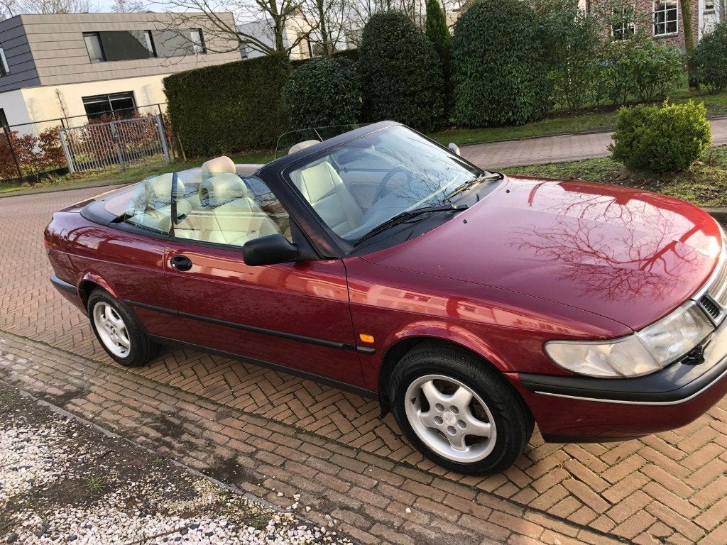 auto saab cabrio rood, 1340 kg, 4 cilinders, Cabriolet, Leder
