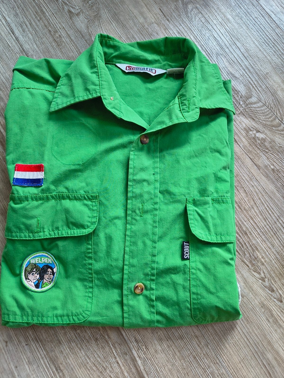 welpenbloes, voor leiding, mt m, alleen ophalen, Ophalen, Zo goed als nieuw, Embleem, Speld of Insigne