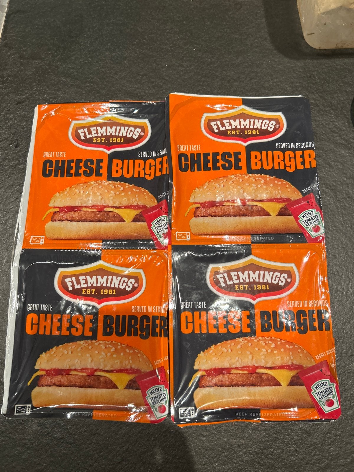 Gratis 4 cheese burgers, Diversen, Ophalen