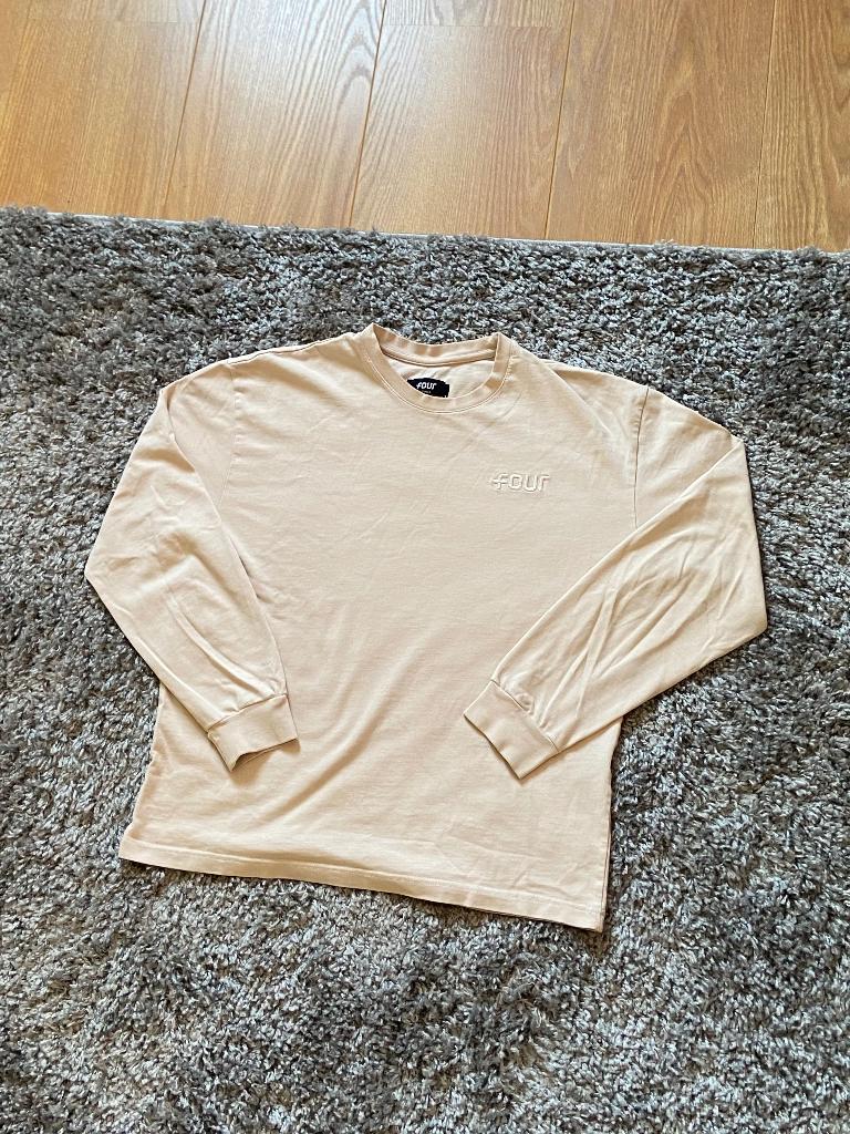 Four Amsterdam Longsleeve Creme/Zand met Logo in Maat XS, Four Amsterdam, Beige, Ophalen of Verzenden, Zo goed als nieuw