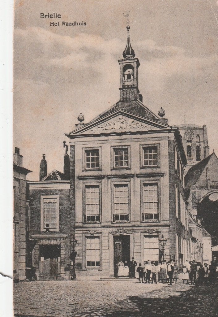 brielle- raadhuis, Verzamelen, Ansichtkaarten | Nederland, Ophalen of Verzenden, Voor 1920, Zuid-Holland