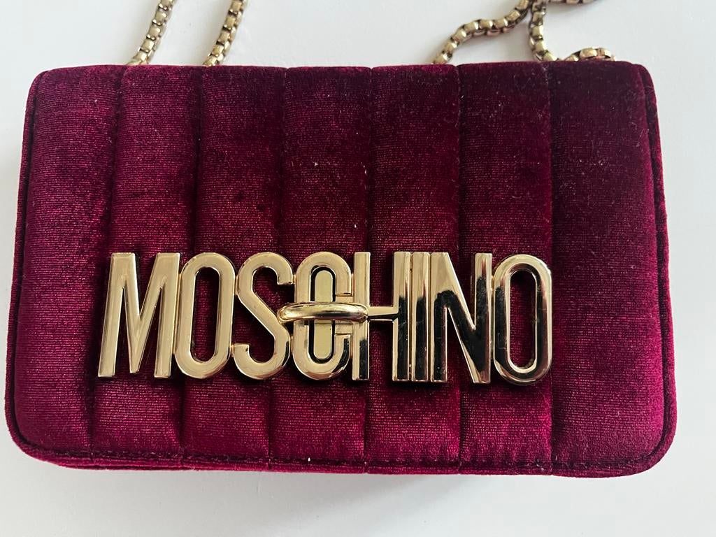 Moschino fluwelen schoudertasje bordeauxrood, Ophalen of Verzenden, Gebruikt, Roze, Schoudertasje