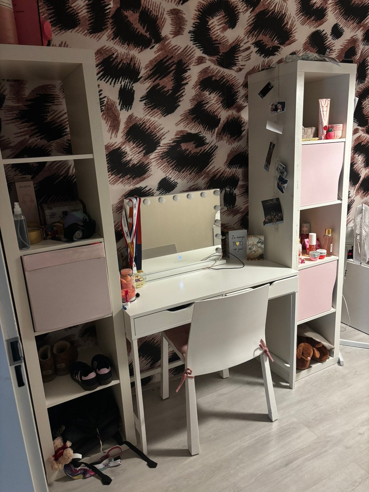Bureau en 2 kasten, Ophalen, Met lades, Kinderbureau, Zo goed als nieuw