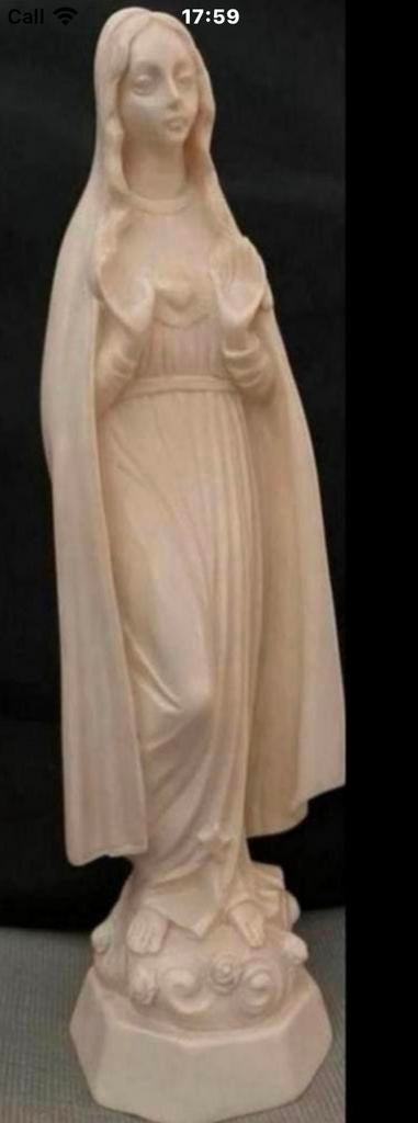 Madonna  , puntgaaf prachtig beeldje, Ophalen of Verzenden