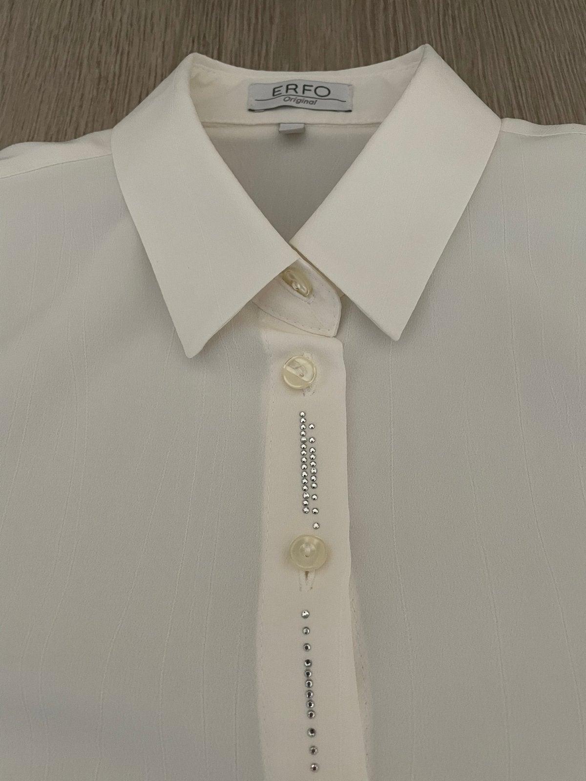 Erfo Original Blouse - Crème met strass details, Kleding | Dames, Ophalen of Verzenden, Zo goed als nieuw, Maat 38/40 (M), Overige kleuren