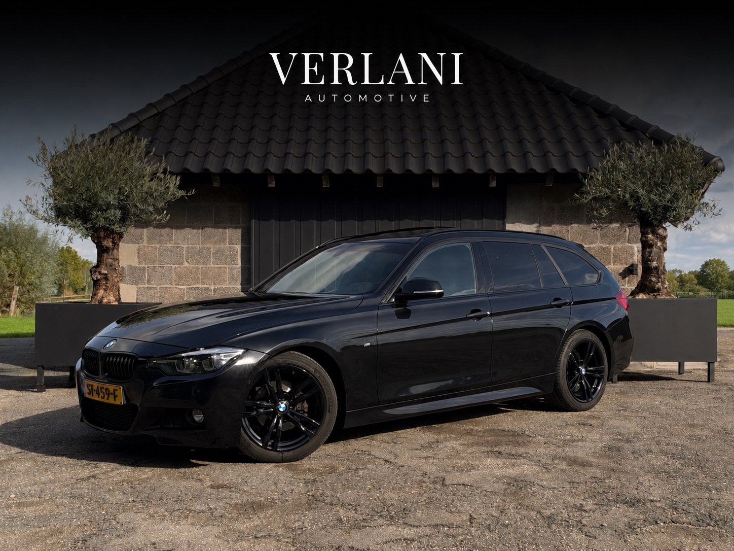 BMW 318i LCI | M Pakket | Full option | Trekhaak | HK | 360•, Dealer onderhouden, 1465 kg, Zwart, 1300 kg