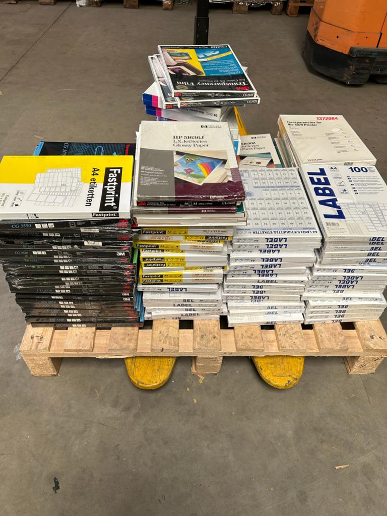 partij kantoorartikelen: etiketten, papier, folie, ., Overige typen, Ophalen of Verzenden, .