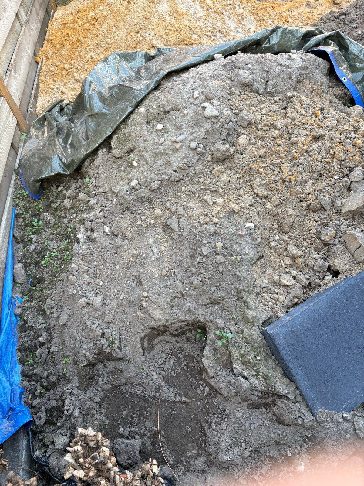 Zwart zand voor diverse toepassingen, Tuin en Terras, Ophalen of Verzenden, Gebruikt, Ophoogzand