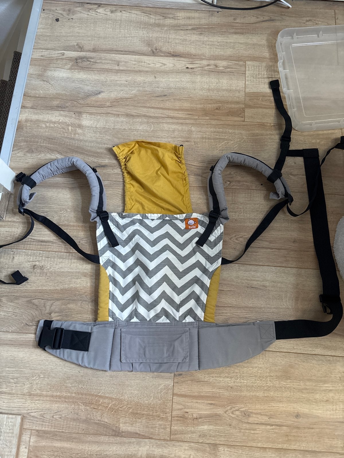 Tula Draagzak met Gele en Grijze Chevron Print, Overige merken, Gebruikt, Buik of Rug, Ophalen of Verzenden
