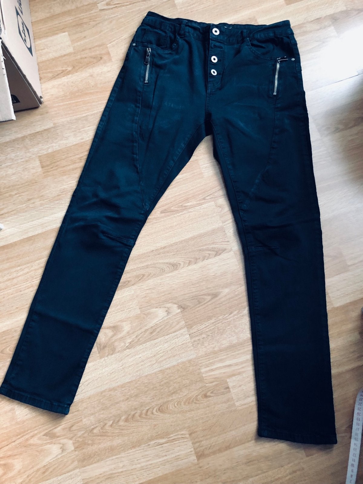 Zwarte skinny jeans met ritsen en knoopsluiting 40, Maat 38/40 (M), Zwart, Ophalen of Verzenden, Zo goed als nieuw