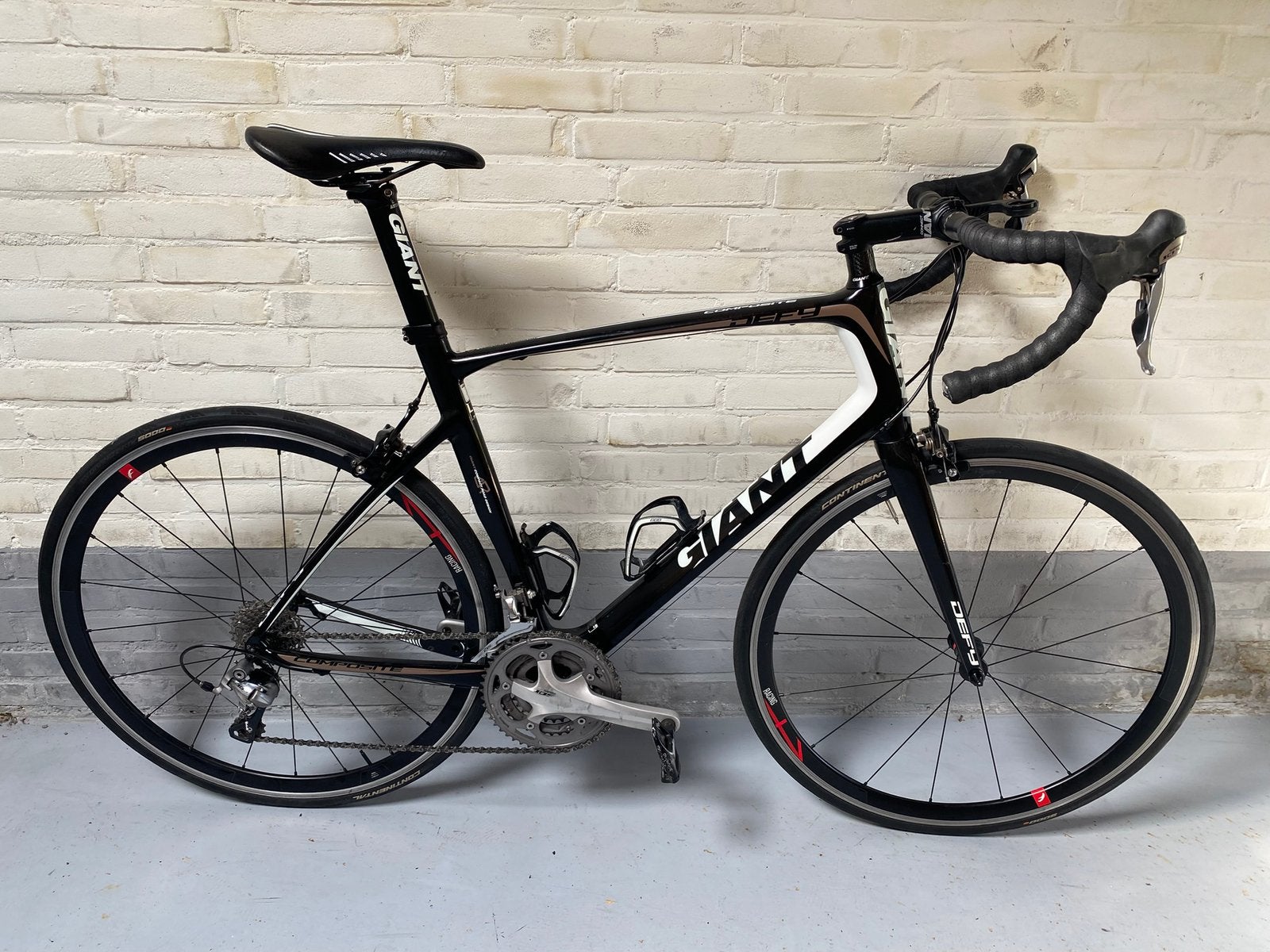 Giant Defy Composite, 28 inch, Gebruikt, Carbon, Velgrem