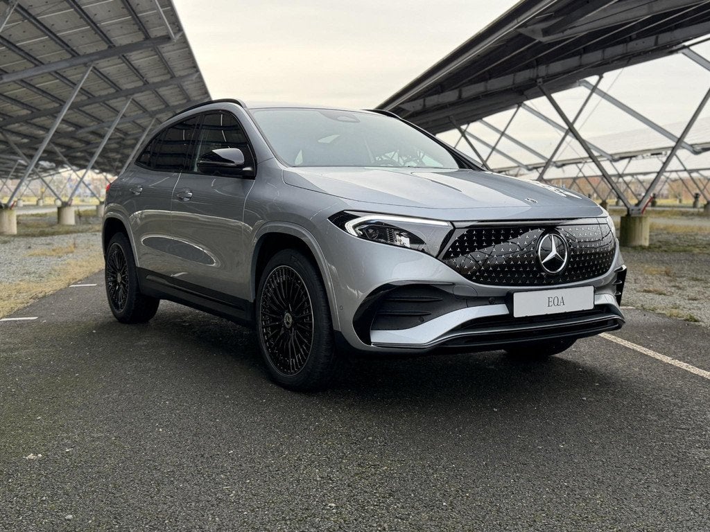 Mercedes-Benz EQA 250+ Business Solution AMG 71 kWh | Night, Auto's, Mercedes-Benz, Zwart, 445 min, Nieuw, SUV of Terreinwagen