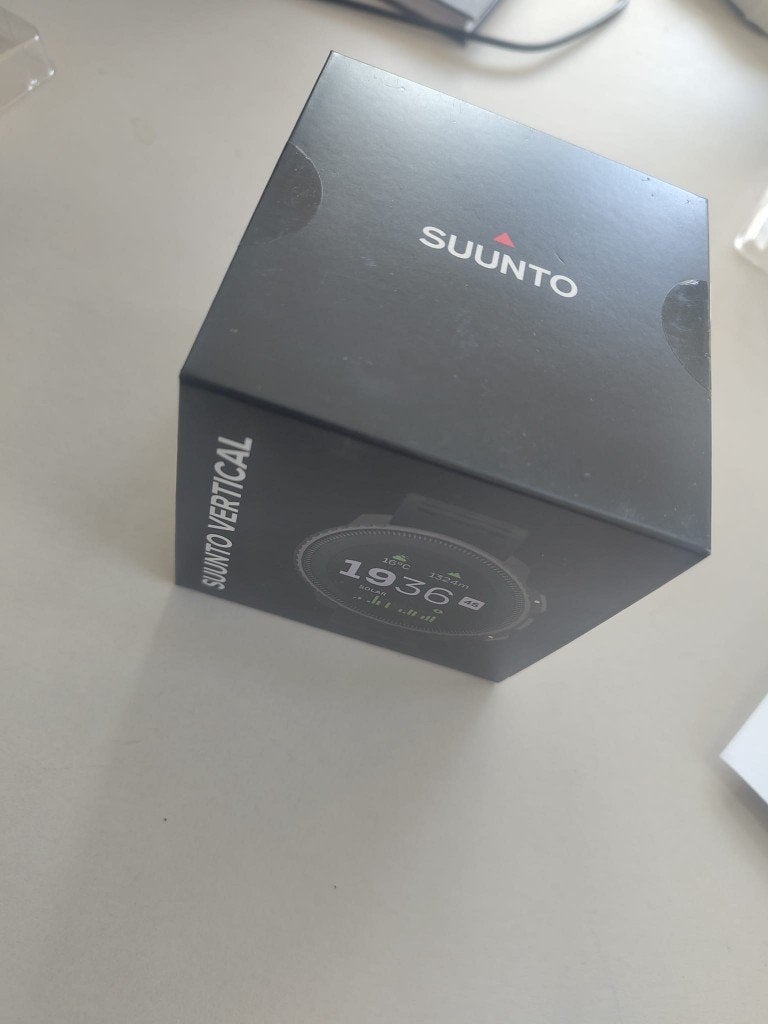 Suunto Vertical Solar Titanium, nieuw vervangend exemplaar, Zwart, Nieuw, Ophalen of Verzenden, Suunto