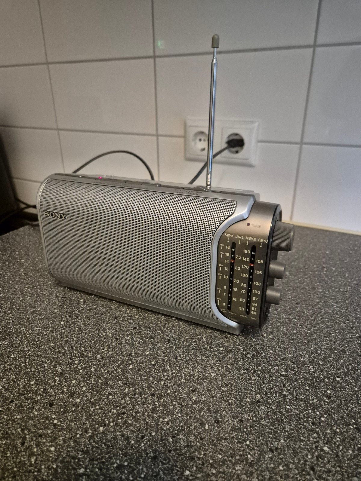 Sony ICF-904L Draagbare Radio - Goed Werkend, Ophalen of Verzenden, Gebruikt, Radio