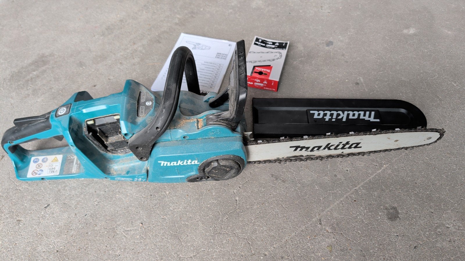 Foto 4 van Makita DUC353 Accu Kettingzaag