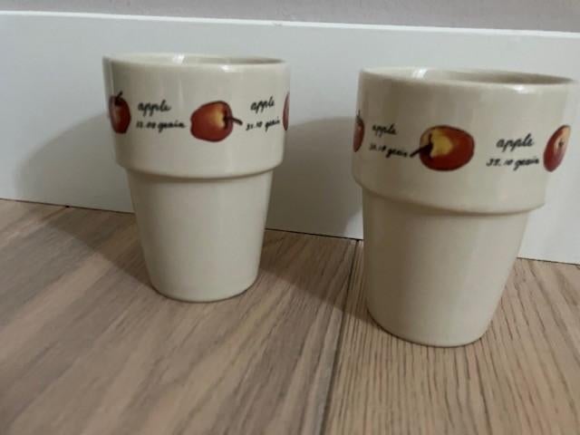 2 melkbekers appel Jet ter Steege, Overige typen, Ophalen of Verzenden, Zo goed als nieuw, Overige stijlen