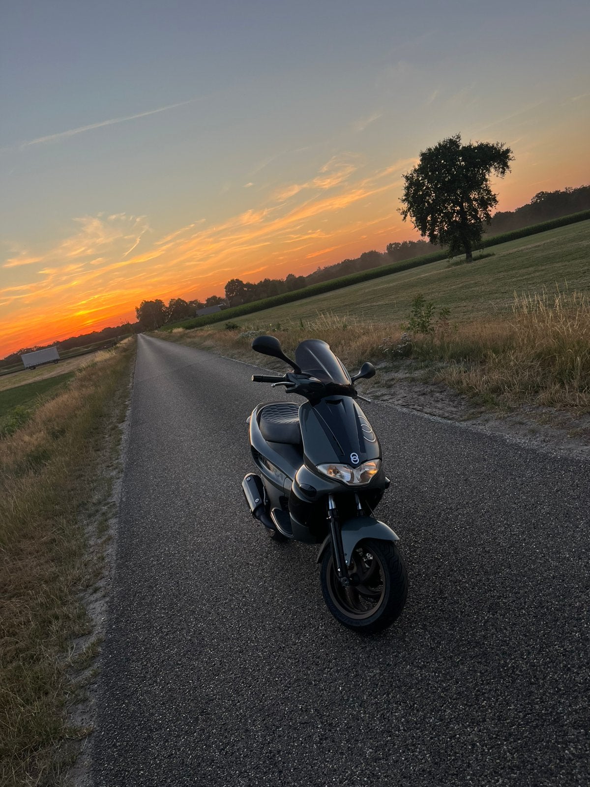 Gilera runner 172cc a1, Fietsen en Brommers, Scooters | Piaggio, Zo goed als nieuw, Overige modellen, Tweetakt, Ophalen