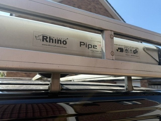 Rhino buizenkoker, Ophalen, Gebruikt