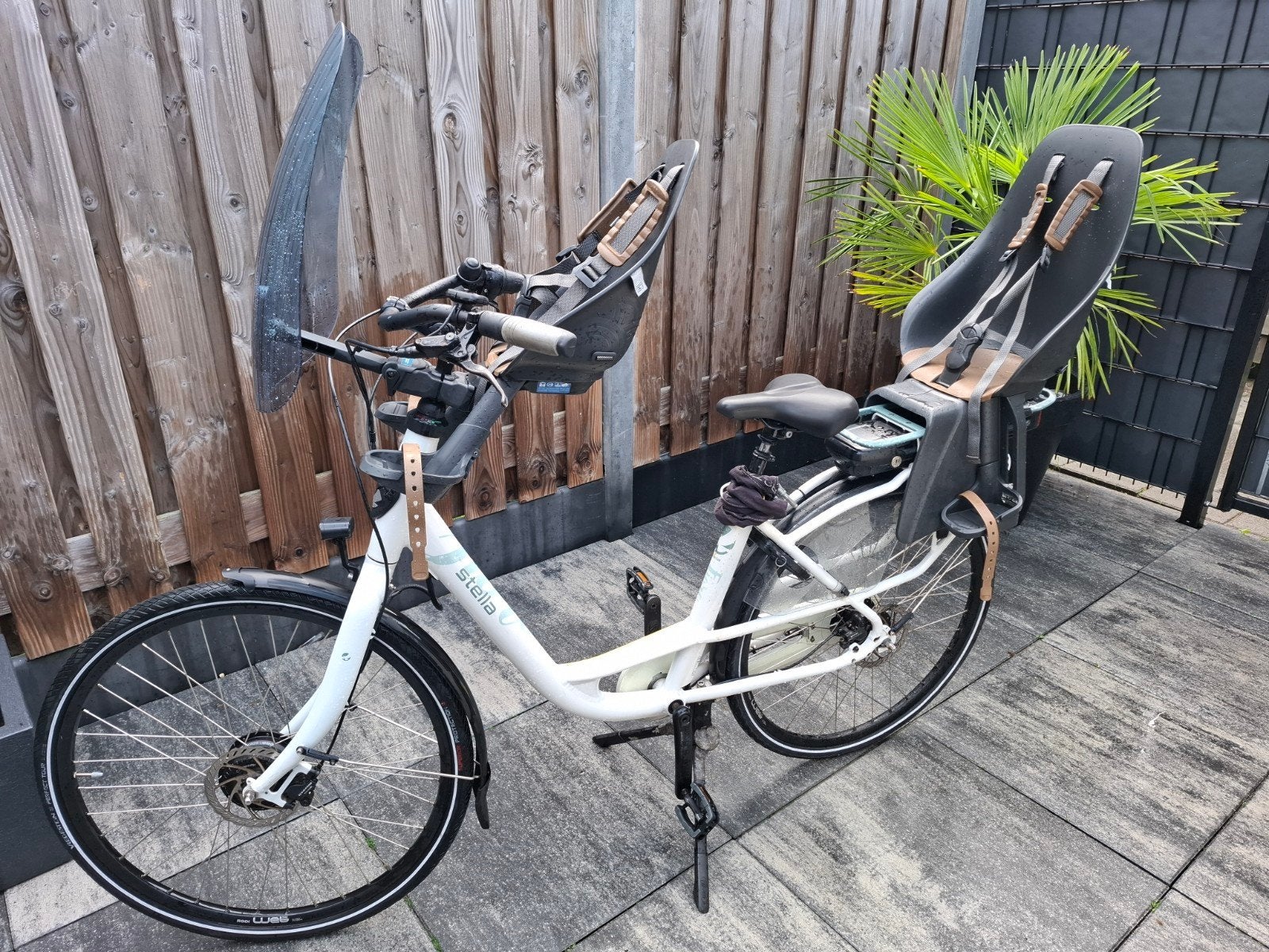 Stella elektrische moederfiets met twee kinderzitjes, Gebruikt, 47 tot 50 cm, Versnellingen, Schijfrem
