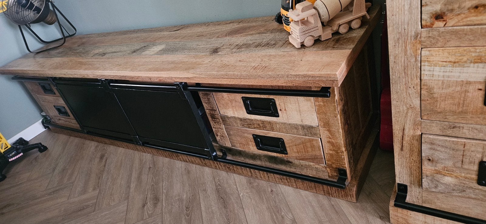 Tv meubelmango hout, Ophalen, Gebruikt, 150 tot 200 cm, Minder dan 100 cm